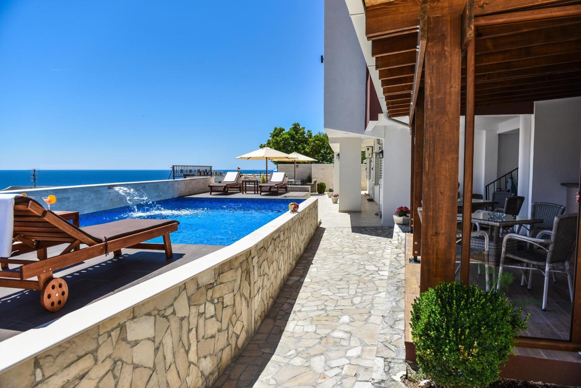 Villa Premier อุลซิน ภายนอก รูปภาพ